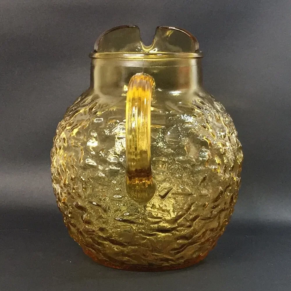 ANCHOR HOCKING Amber Colored Milano Lido Crinkle 96-ounce Round Tea Pitcher